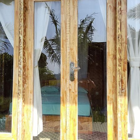 The Nyamo Surf & Stay Pulukan Kamer foto