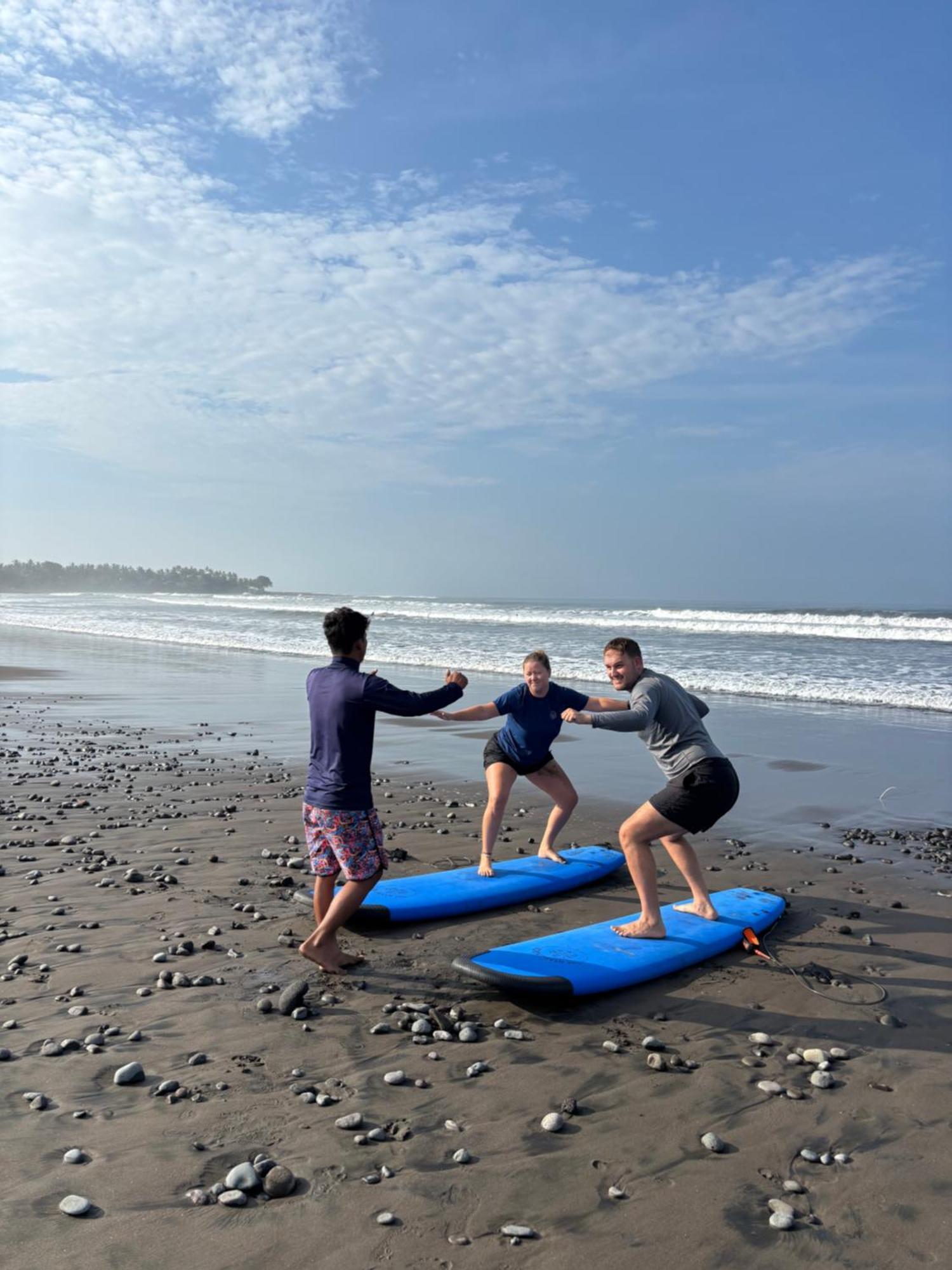 The Nyamo Surf & Stay Pulukan Buitenkant foto