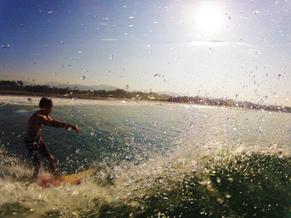 The Nyamo Surf & Stay Pulukan Buitenkant foto