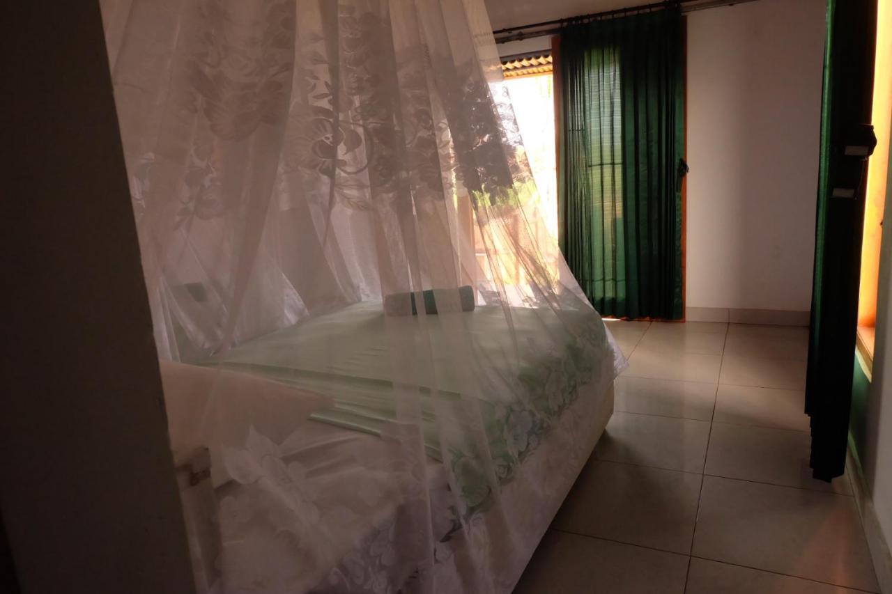 The Nyamo Surf & Stay Pulukan Buitenkant foto