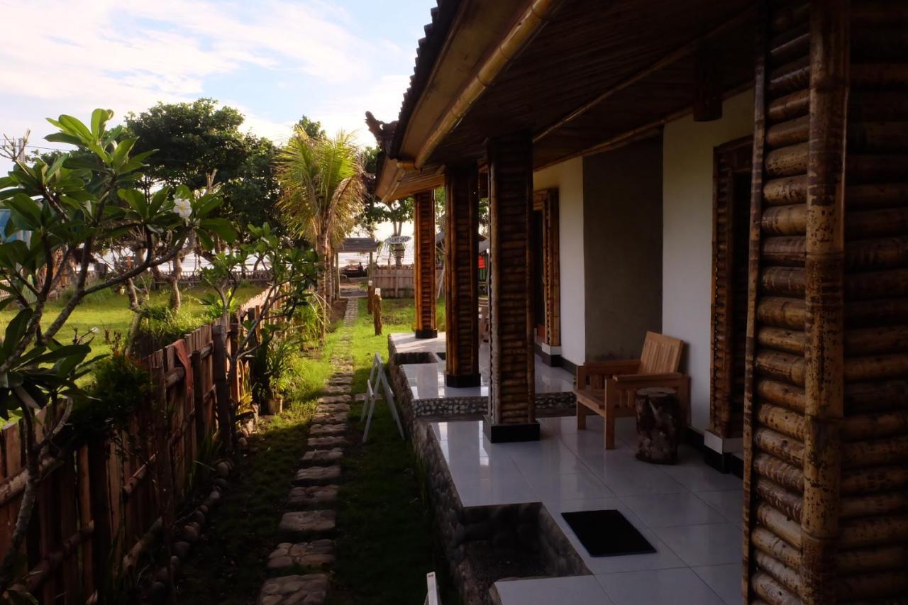 The Nyamo Surf & Stay Pulukan Buitenkant foto