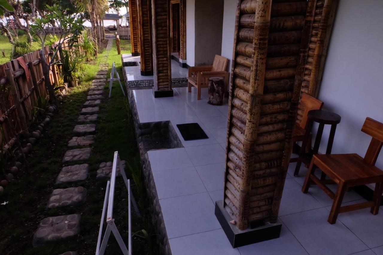 The Nyamo Surf & Stay Pulukan Buitenkant foto